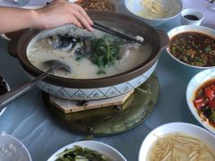 -天乐农家鱼头王(天目湖店)