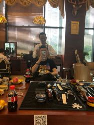 -尼特斯男士发型馆