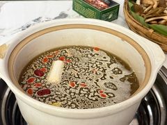 -原林野山菌火锅·炒菌(关上野生菌一条街店)
