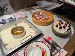 -尚尚仙·酸汤猪手·猪肚鸡火锅(华联万柳购物中心店)