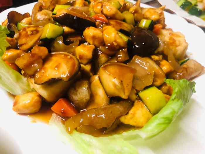 竹箫餐厅-"因为在小白楼附近上班,一直因为中午吃饭的.