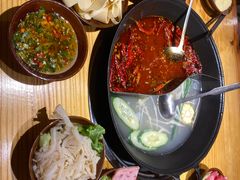 -乐闹闹重庆火鍋(民治店)