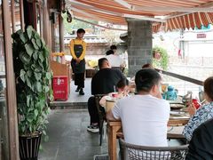 大堂-隔壁老王·家常云南菜(花巷店)