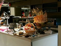 -上海滴水湖皇冠假日酒店