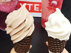 脆筒冰激凌-喜茶(上海五角场万达店)