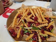 -肥肥虾庄·金牌油焖大虾(汉口城市广场店)