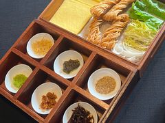 -鲁采LU STYLE(新天地店)