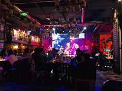 -爱啤精酿·民谣酒馆(滨江店)