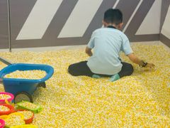 -中航城君尚购物中心