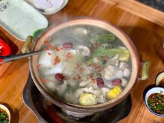 石橄榄炖鸡-洪大厨鸡煲(福田店)