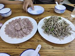 -溢心园香河肉饼总店