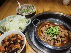 -大众跷脚牛肉馆·非遗传承单位(峨眉山店)