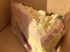 红颜草莓软芝士蛋糕-星巴克臻选(莘庄仲盛店)