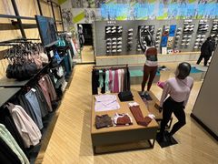 -NIKE品牌体验店(南京东路店)
