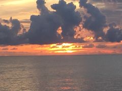 -Sunset Bar(丹绒亚路香格里拉店)