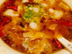 -渝是乎酸菜鱼(龙旗购物中心店)