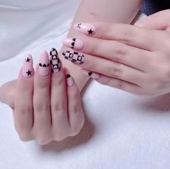 -悦指间美甲美睫