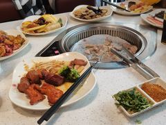 -佰烧海鲜烤肉火锅自助(世茂国际广场店)
