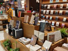 -上海三联书店READWAY(华中首店)