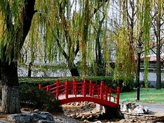 -玲珑塔公园