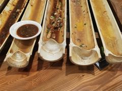 -胡须哥网红竹筒菜