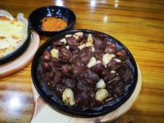 -老东镇啤酒屋海鲜加工·蒸汽海鲜·海鲜烧烤(台东店)