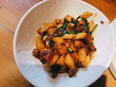 -隔壁老王·家常云南菜(花巷店)