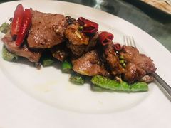 煎炒青花椒M9牛-湖影中餐厅·南京金茂威斯汀大酒店