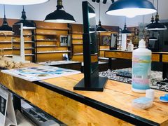-罗伯特眼镜·蔡司官方授权(罗湖国贸店)