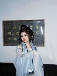 -一揽芳华汉服旗袍体验馆(拙政园店)