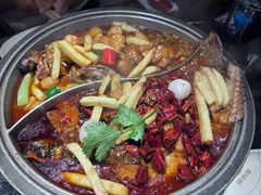 -辣尚瘾·烤鱼·新川菜(交大直营店)
