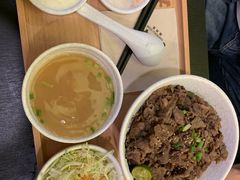 -熊吞·大碗丼烧肉饭(济宁万达广场店)