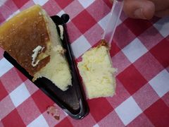 -红宝石·鲜奶小方·海派西点房(南丹店)