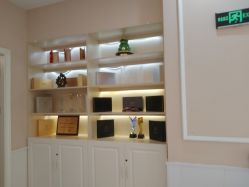 -Bollins波林丝•专研护发中心