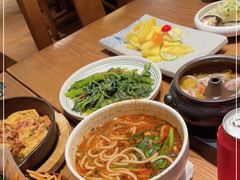 -云海肴·汽锅鸡·云南菜(天山百盛优客店)