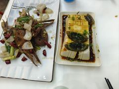 -老鄞江清水龙虾•赵赵家(江北店)