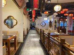 -万重锦·人文川菜馆(骡马市店)