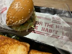 -The Habit Burger Grill 哈比特汉堡(复兴soho店)