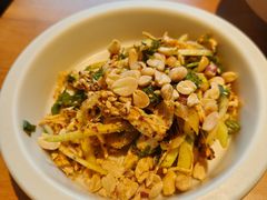 柠檬辣青芒手撕鸡-SHAN山(前滩太古里店)