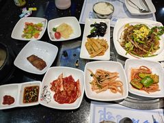 -青松馆韩国料理(香港中路佳世客店)