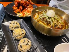 -军硕烤肉·部队火锅(二七万达店)