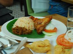 关姐三色饭-关夫人餐厅(阳光广场店)
