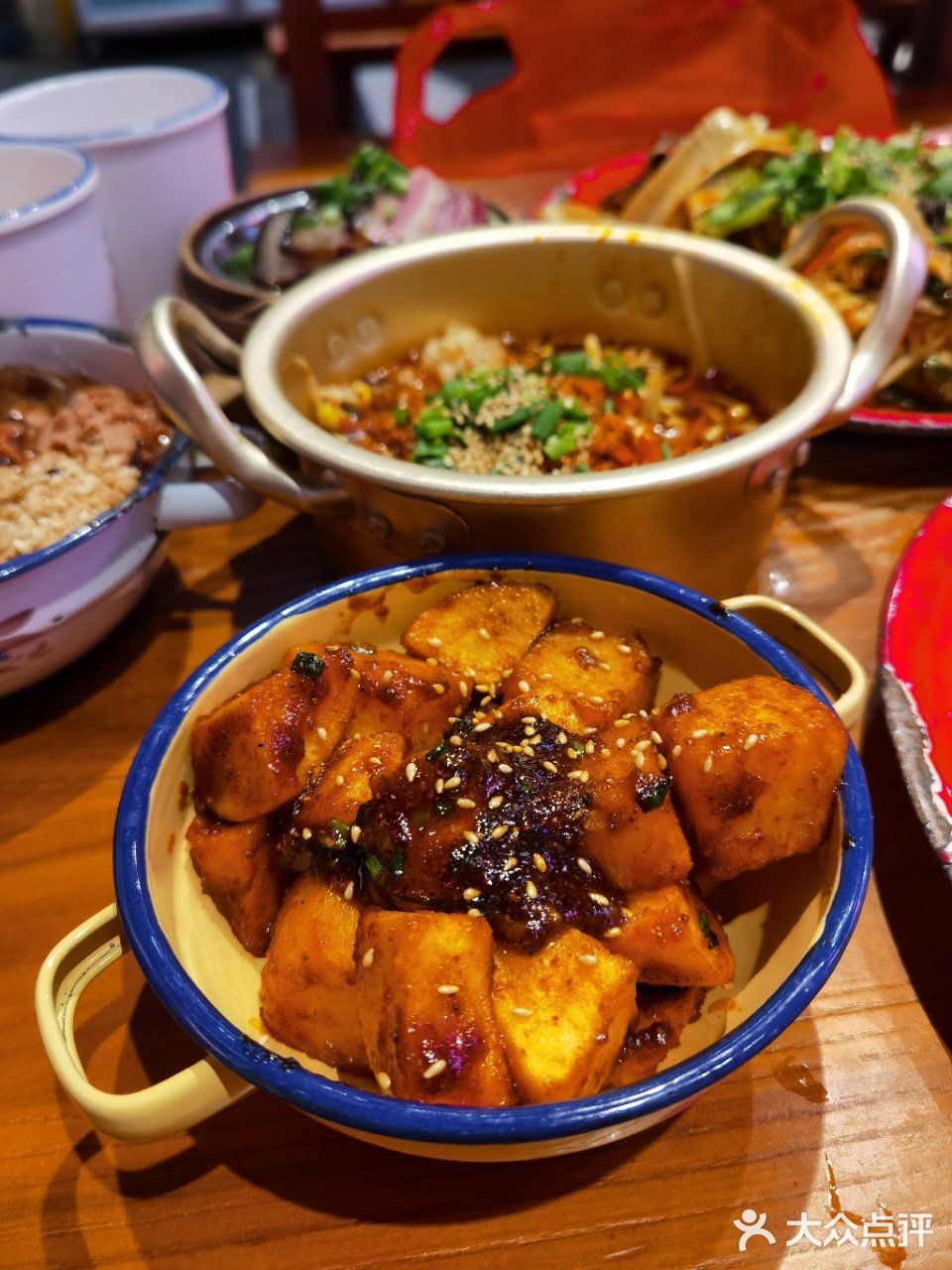 当之无愧的麻辣烫No.1，食材太丰富🎉[礼花]