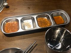 烤肉蘸料-·缸桶屋·韩式牛肋条自助烤肉(西湖D11店)
