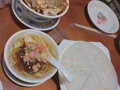 -炉小二铜锅牛蛙•川湘菜(三里屯店)