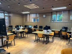 -漕河泾街道图书馆(漕河泾社区文化活动中心店)