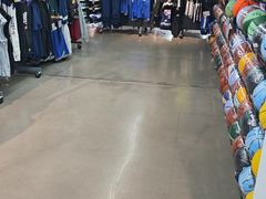 -迪卡侬(西三旗店)
