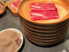 -牛YO寿喜烧·铁板烧和牛火锅自助(市府恒隆店)