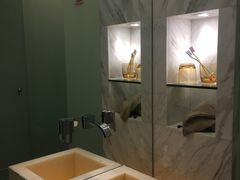 -上海滴水湖皇冠假日酒店