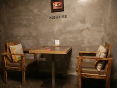 大堂-HIGH FIVE哈福手工汉堡(桂林路店)